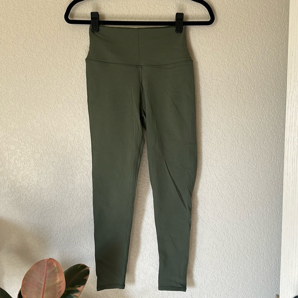 Green ALO leggings